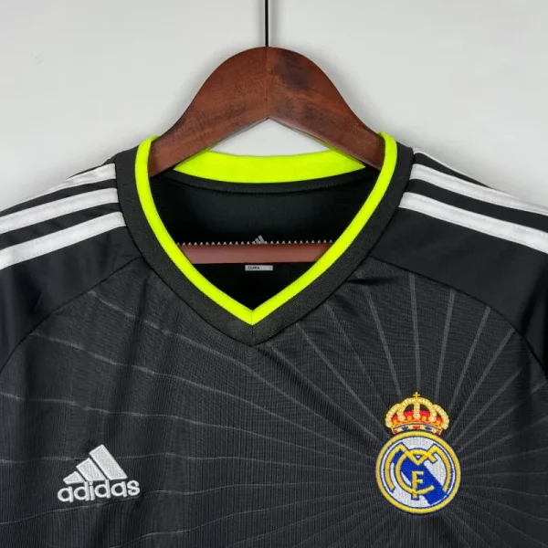 2010-2011 Real Madrid Long Sleeve Jersey retro kit - Image 4