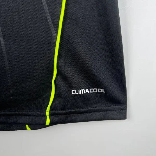 2010-2011 Real Madrid Long Sleeve Jersey retro kit - Image 6