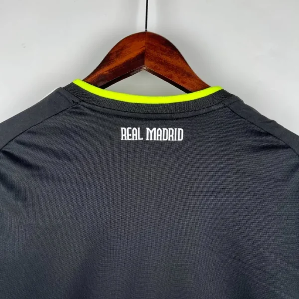 2010-2011 Real Madrid Long Sleeve Jersey retro kit - Image 7