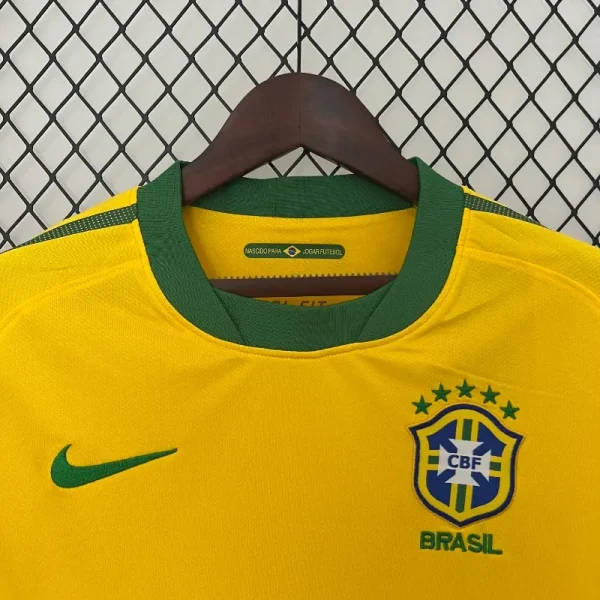 2010 Brazil Jersey retro kit - Image 4