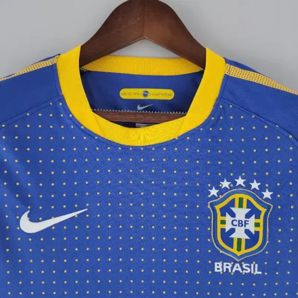 2010 Brazil Jersey retro kit - Image 7