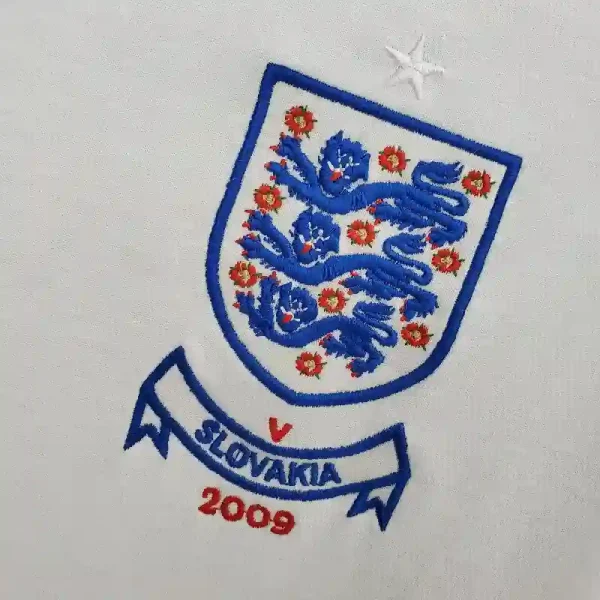 2010 England Jersey retro kit - Image 3