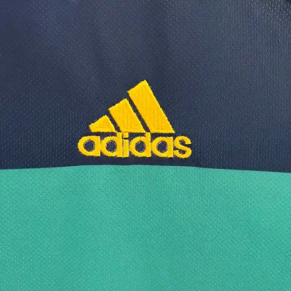 2010 Spain Goalkeeper Soccer retro kit - Image 2