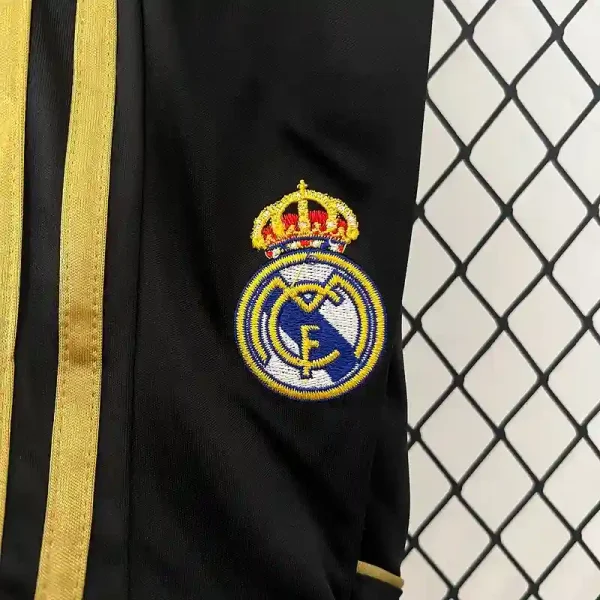 2011-2012 Kids Real Madrid Jersey retro kit - Image 7