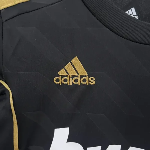 2011-2012 Kids Real Madrid Jersey retro kit - Image 2