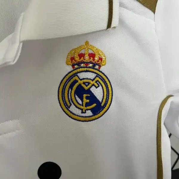 2011-2012 Kids Real Madrid Jersey retro kit - Image 3