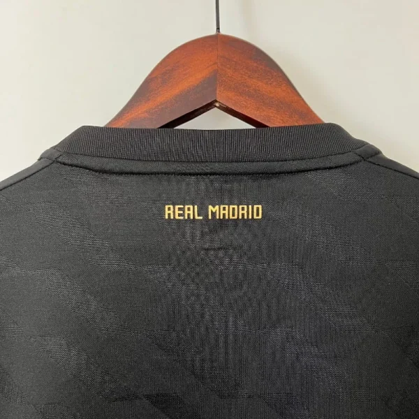 2011-2012 Long Sleeve Real Madrid Jersey retro kit - Image 9
