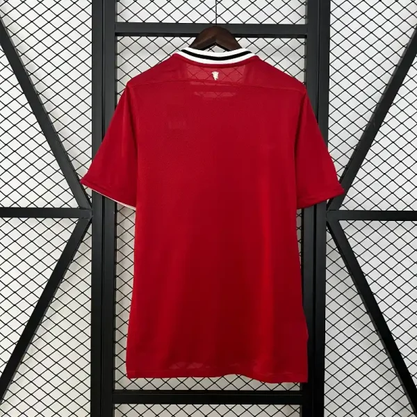 2011-2012 Manchester United Jersey retro kit - Image 10