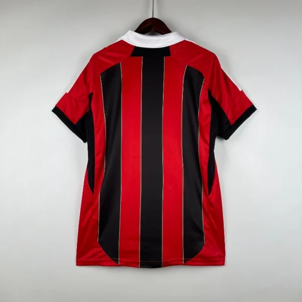 2012-2013 AC Milan Jersey retro kit - Image 8