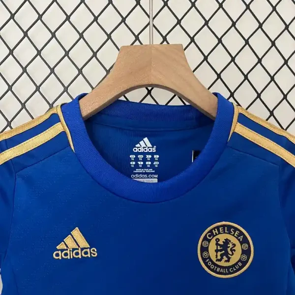2012-2013 Kids Chelsea Jersey retro kit - Image 4