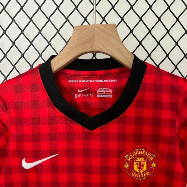 2012-2013 Kids Manchester United Jersey retro kit - Image 4