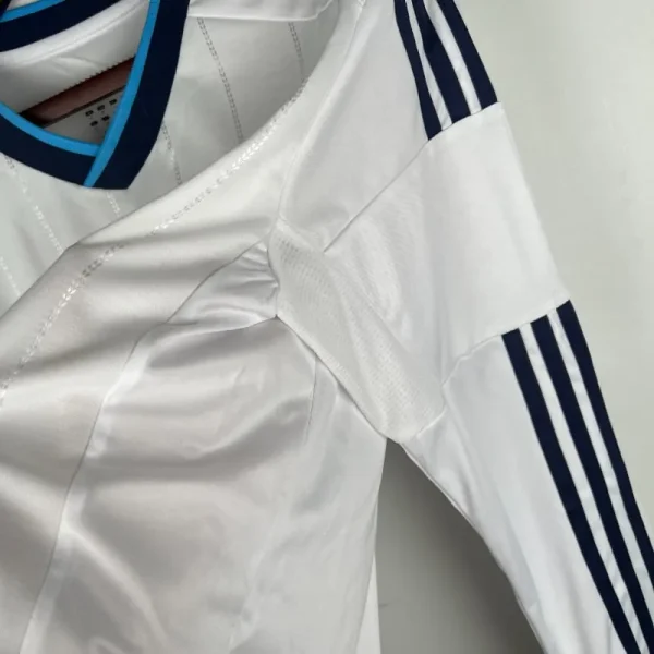 2012-2013 Long Sleeve Real Madrid Jeresy retro kit - Image 6