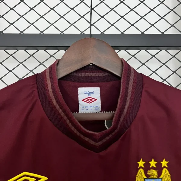 2012-2013 Manchester City Jersey retro kit - Image 4