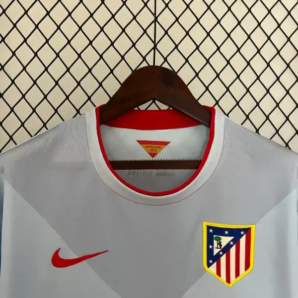 2013-2014 Atletico Madrid Jersey retro kit - Image 4