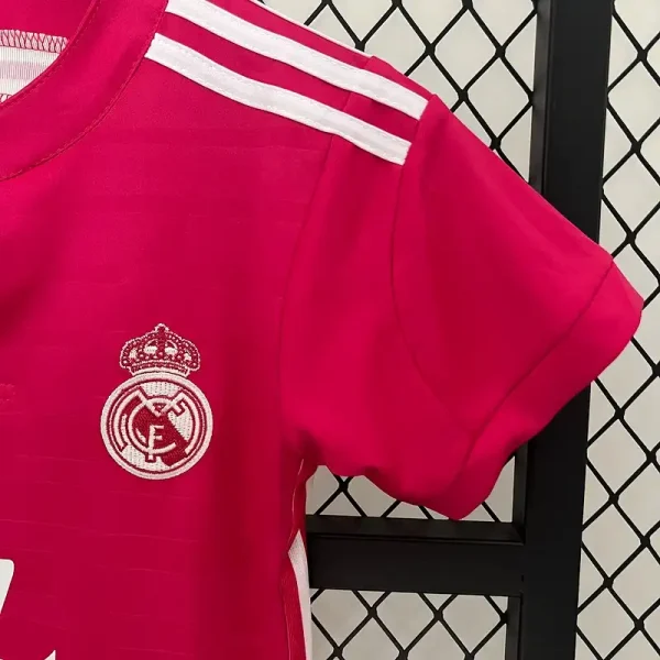 2014-2015 Kids Real Madrid Jersey retro kit - Image 5