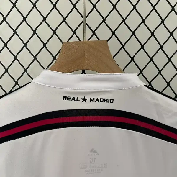 2014-2015 Kids Real Madrid Jersey retro kit - Image 7