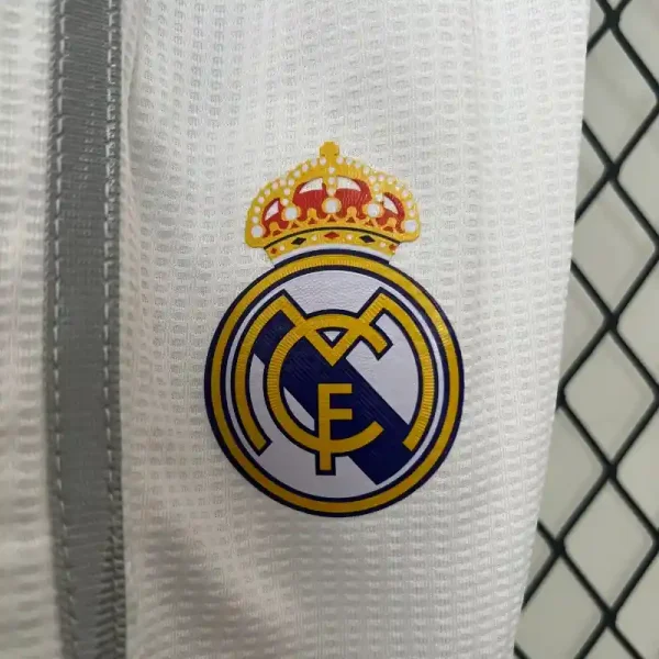 2015-2016 Kids Real Madrid Jersey retro kit - Image 6
