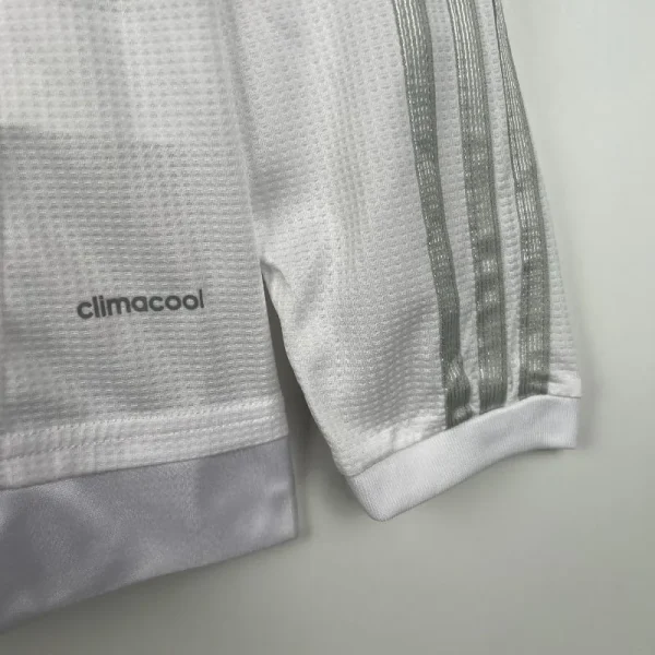 2015-2016 Long Sleeve Real Madrid Jersey retro kit - Image 6