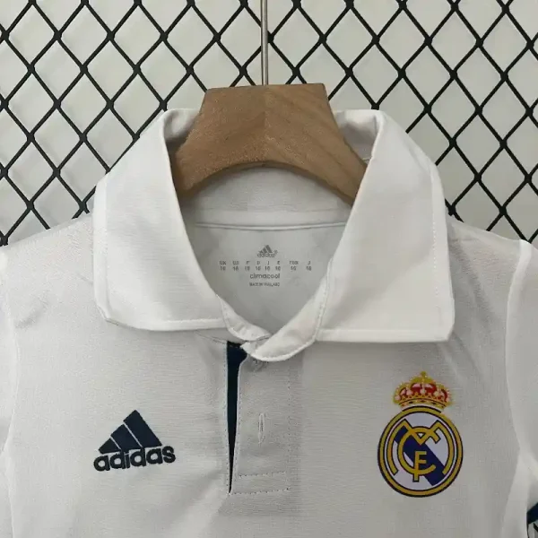 2016-2017 Kids Real Madrid Jersey retro kit - Image 4