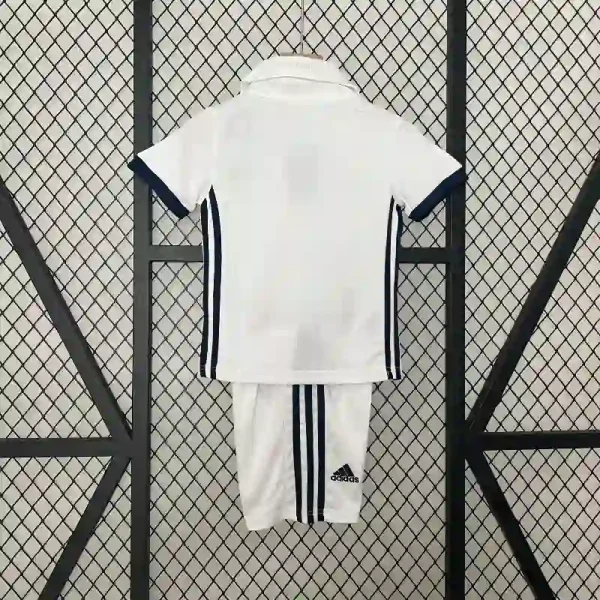 2016-2017 Kids Real Madrid Jersey retro kit - Image 8