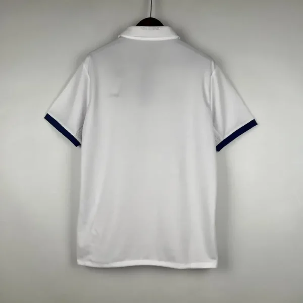 2016-2017 Real Madrid Jersey retro kit - Image 8