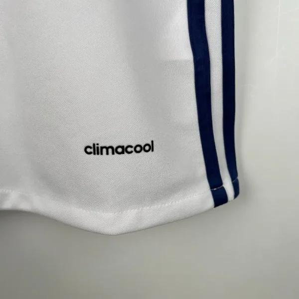 2016-2017 Real Madrid Jersey retro kit - Image 7