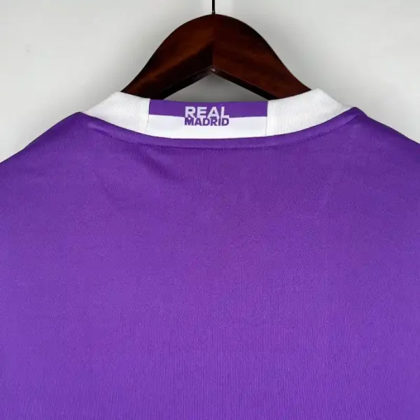 2016-2017 Real Madrid Long Sleeve Jersey retro kit - Image 7