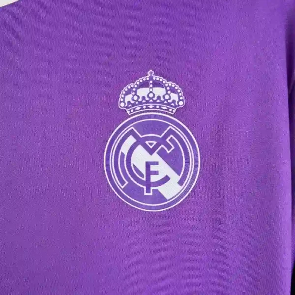 2016-2017 Real Madrid Long Sleeve Jersey retro kit - Image 3