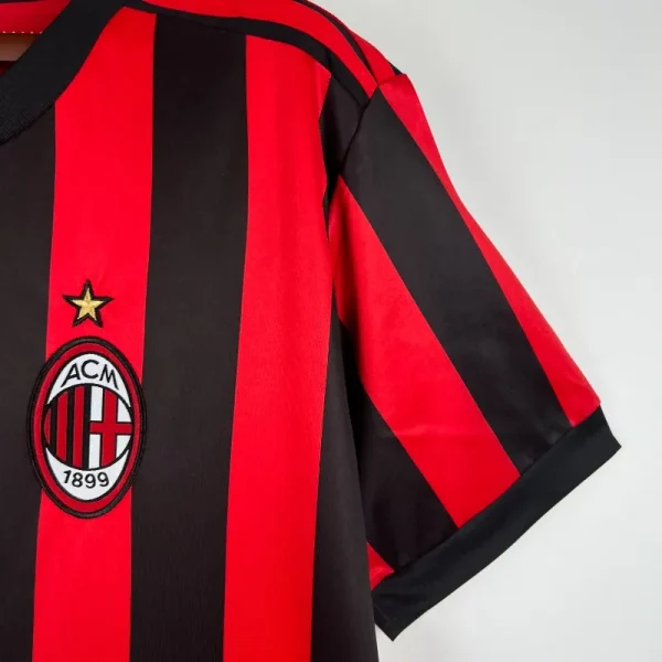 2017-2018 AC Milan Jersey retro kit - Image 5