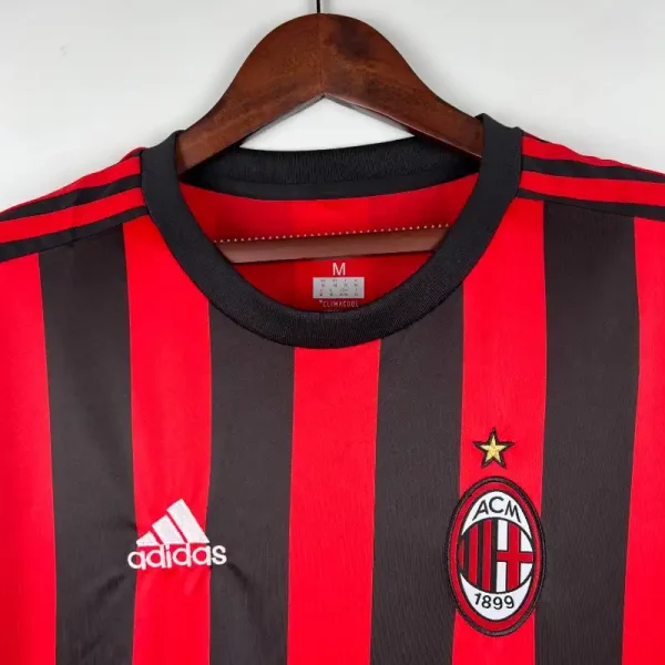 2017-2018 AC Milan Jersey retro kit - Image 4