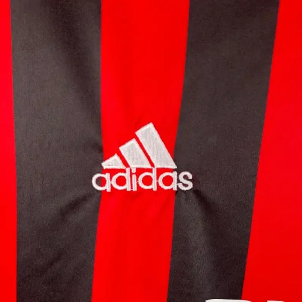 2017-2018 AC Milan Jersey retro kit - Image 2