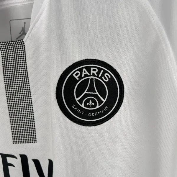 2018-2019 PSG White Soccer retro kit - Image 3