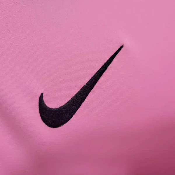 2020-2021 Barcelona Pink Soccer retro kit - Image 2