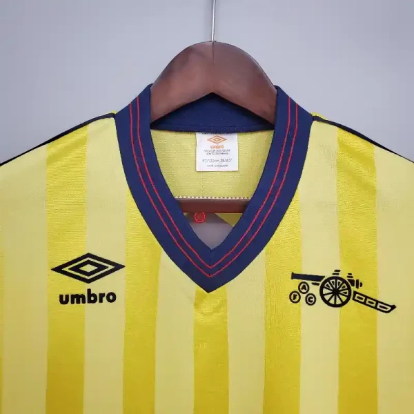 1983-1986 Arsenal Jersey retro kit - Image 6