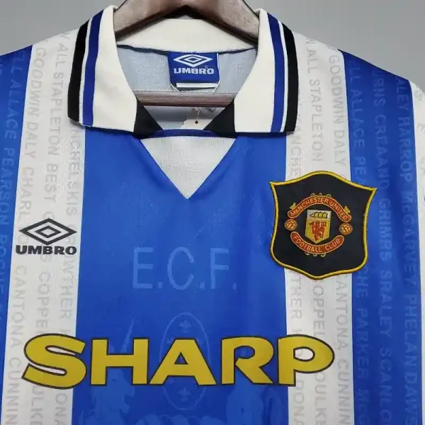 1994-1996 Manchester United Jersey retro kit - Image 5