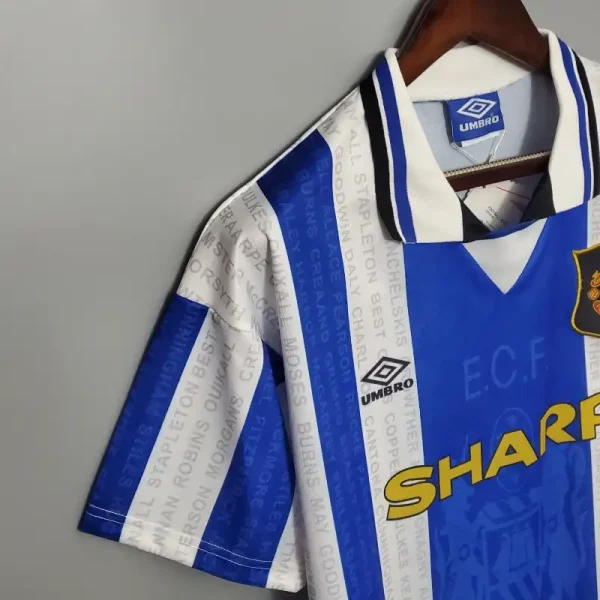 1994-1996 Manchester United Jersey retro kit - Image 4