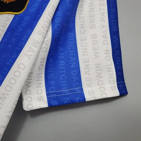 1994-1996 Manchester United Jersey retro kit - Image 6