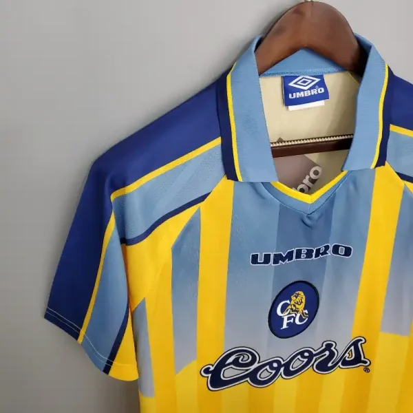 1995-1997 Chelsea Jersey retro kit - Image 5
