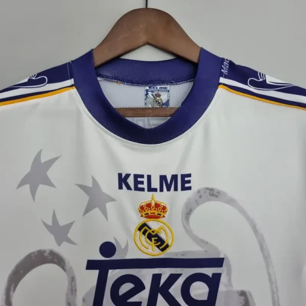 1997-1998 Real Madrid Champions League 7 Commemorative retro kit - Image 7