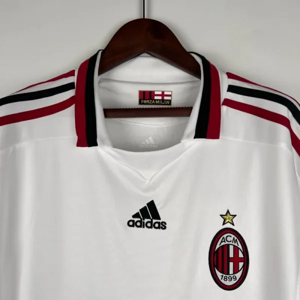 2009-2010 AC Milan Jersey retro kit - Image 4