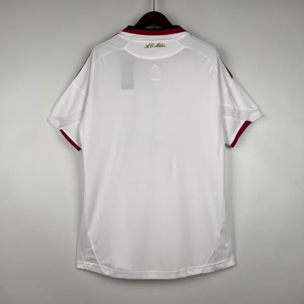 2009-2010 AC Milan Jersey retro kit - Image 8