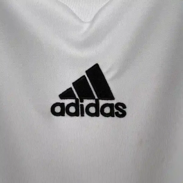 2009-2010 AC Milan Jersey retro kit - Image 2