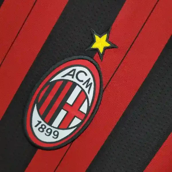 2013-2014 AC Milan Jersey retro kit - Image 3