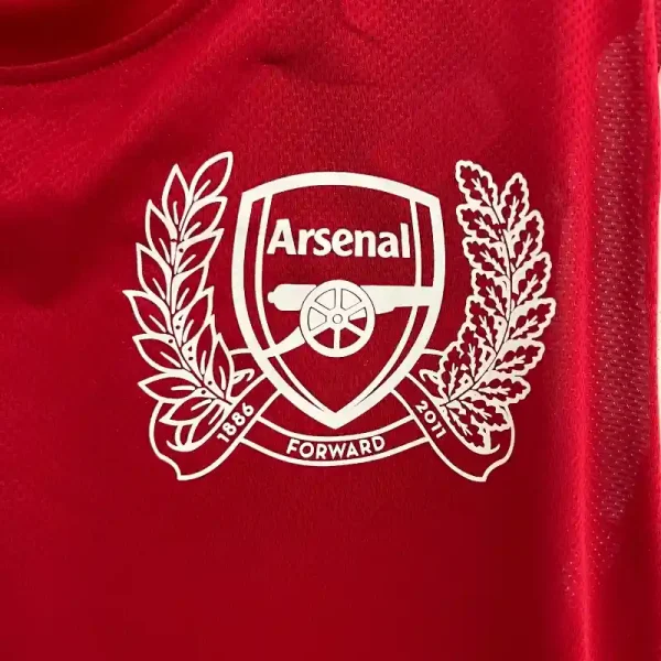 2011-2012 Arsenal 125th Anniversary Jersey retro kit - Image 3