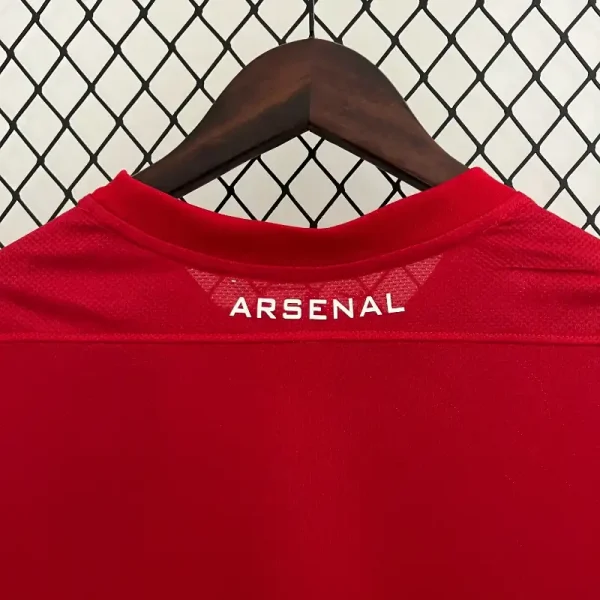 2011-2012 Arsenal 125th Anniversary Jersey retro kit - Image 7