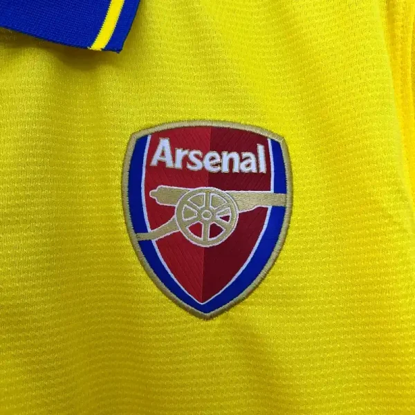 2013-2014 Arsenal Jersey retro kit - Image 3