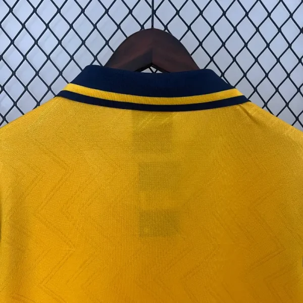 1996-1997 Arsenal Jersey retro kit - Image 7
