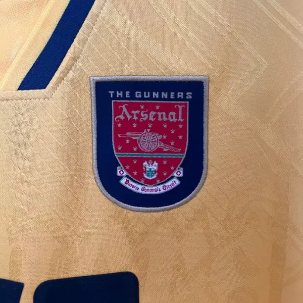 1996-1997 Arsenal Jersey retro kit - Image 3