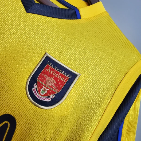 1999-2000 Arsenal Away Retro Kit - Image 3