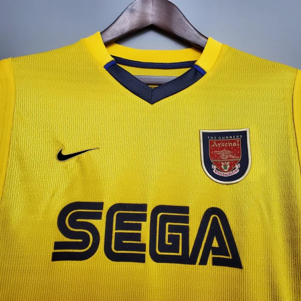 1999-2000 Arsenal Away Retro Kit - Image 2